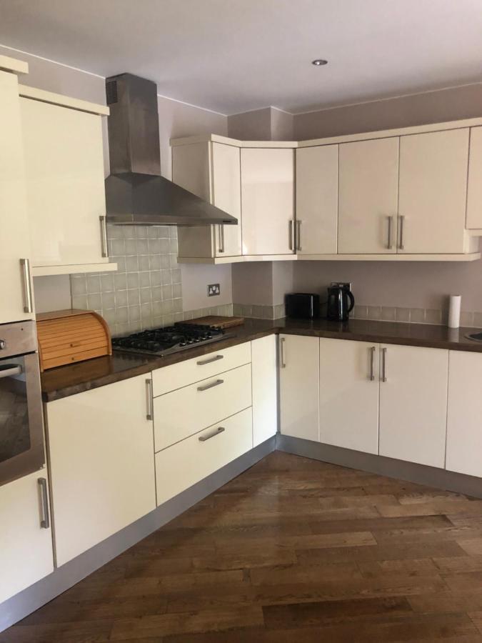 Cromwells Court Villa Кенмеър Екстериор снимка